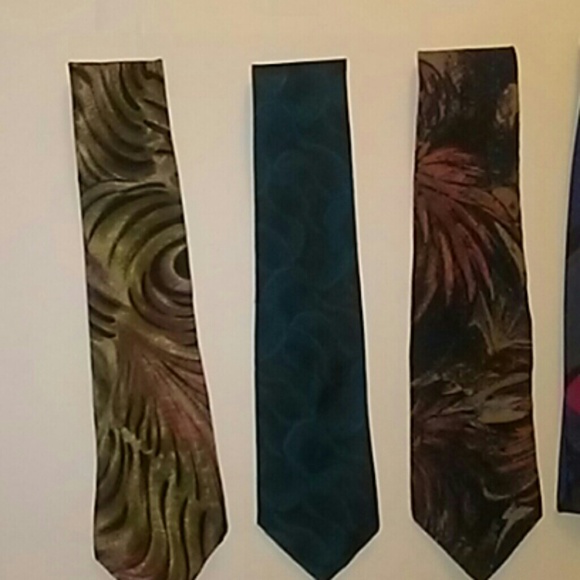Mens vintage 80's and 90's ties - Picture 2 of 3